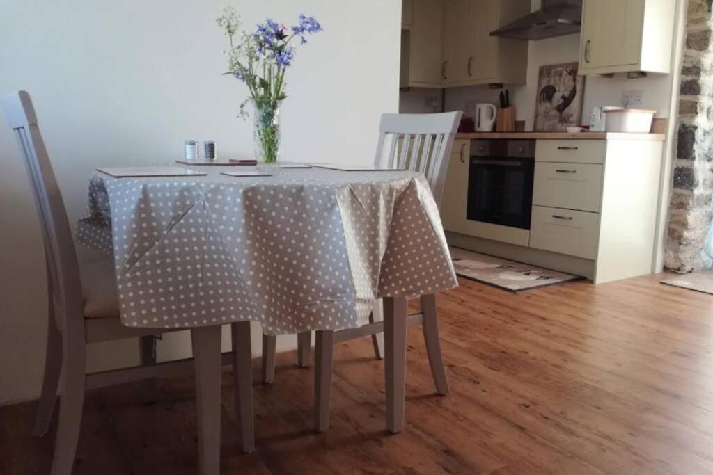 Farm Accommodation - The Lizard Peninsula, Cornwall Helston Luaran gambar